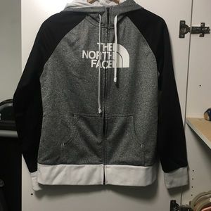 Women’s north face zip up hoodie size M